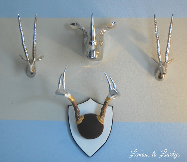 DIY painted deer antler decor - www.lemonstolovelys.blogspot.com