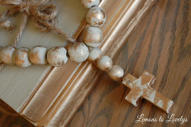 painted decorative beads and cross make the perfect gift! More on how to DIY at www.lemonstolovelys.blogspot.com