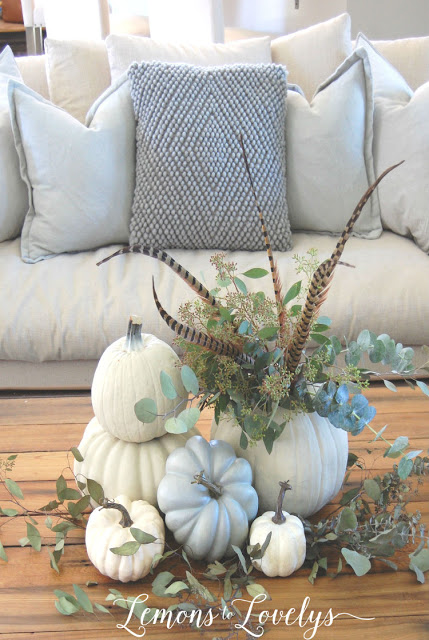 Fall vignette. Tap to see more pictures on the blog www.lemonstolovelys.blogspot.com