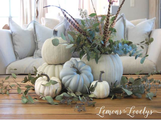 Fall vignette. Tap to see more pictures on the blog www.lemonstolovelys.blogspot.com