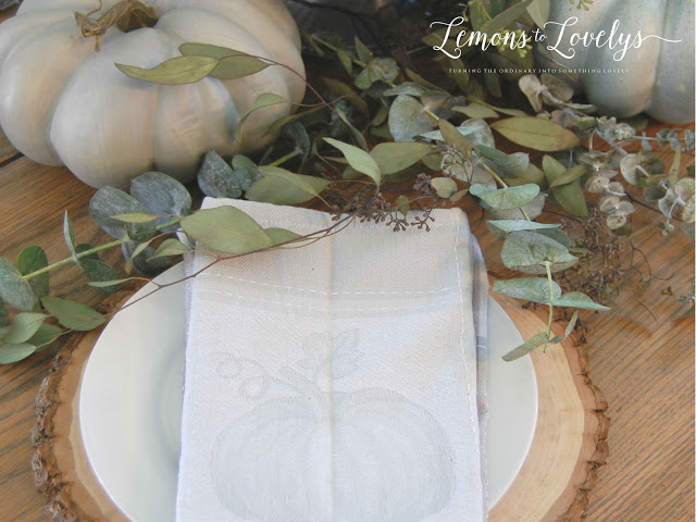 Fall Tablescape - tap to see more pictures and sources on the blog www.lemonstolovelys.blogspot.com