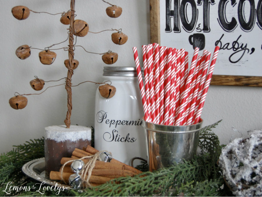 Joyful Holiday Home Tour 2016 www.lemonstolovelys.com