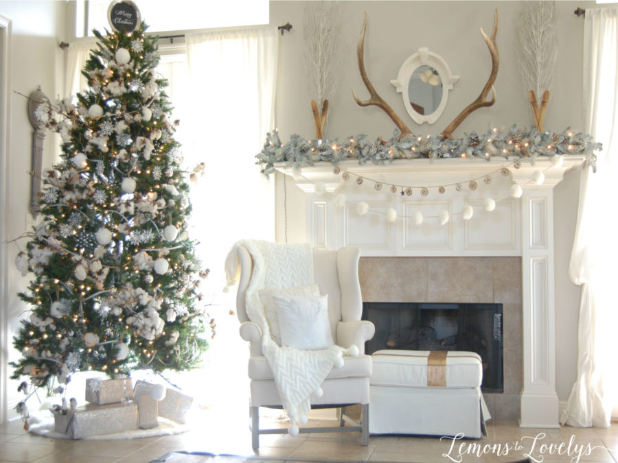 Joyful Holiday Home Tour 2016 www.lemonstolovelys.com