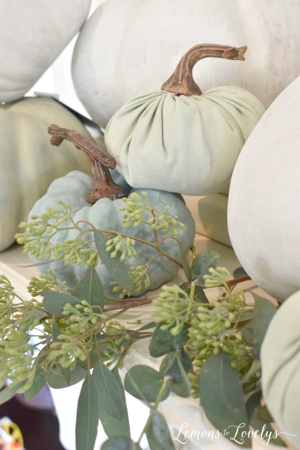 Touch of Fall Home Tour. More on the blog. www.lemonstolovelys.com