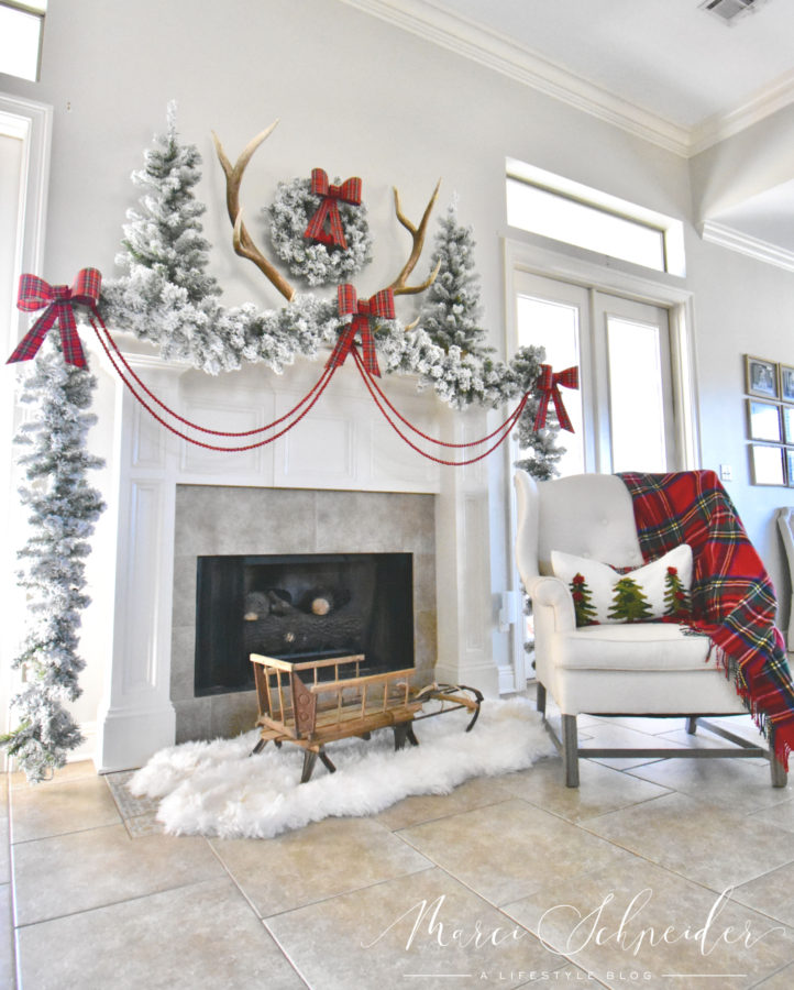 Christmas decor for mantel