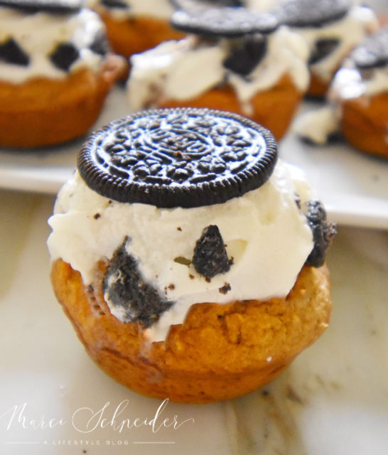 Pumpkin Oreo Cupcakes-Easy and Delicious!