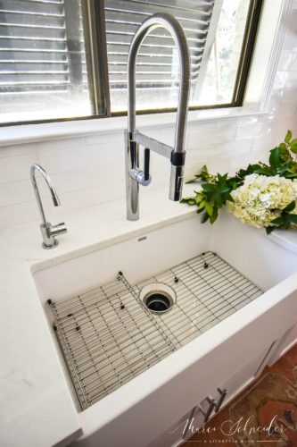 white sink for kitchen