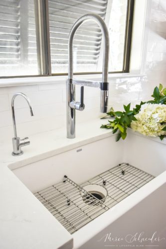 white basin sink